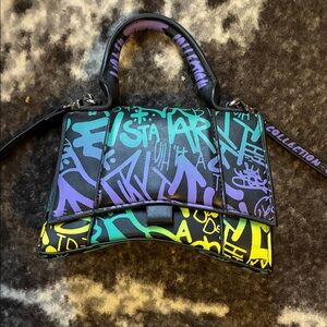 Multicolor Graffiti Print Women's Bag